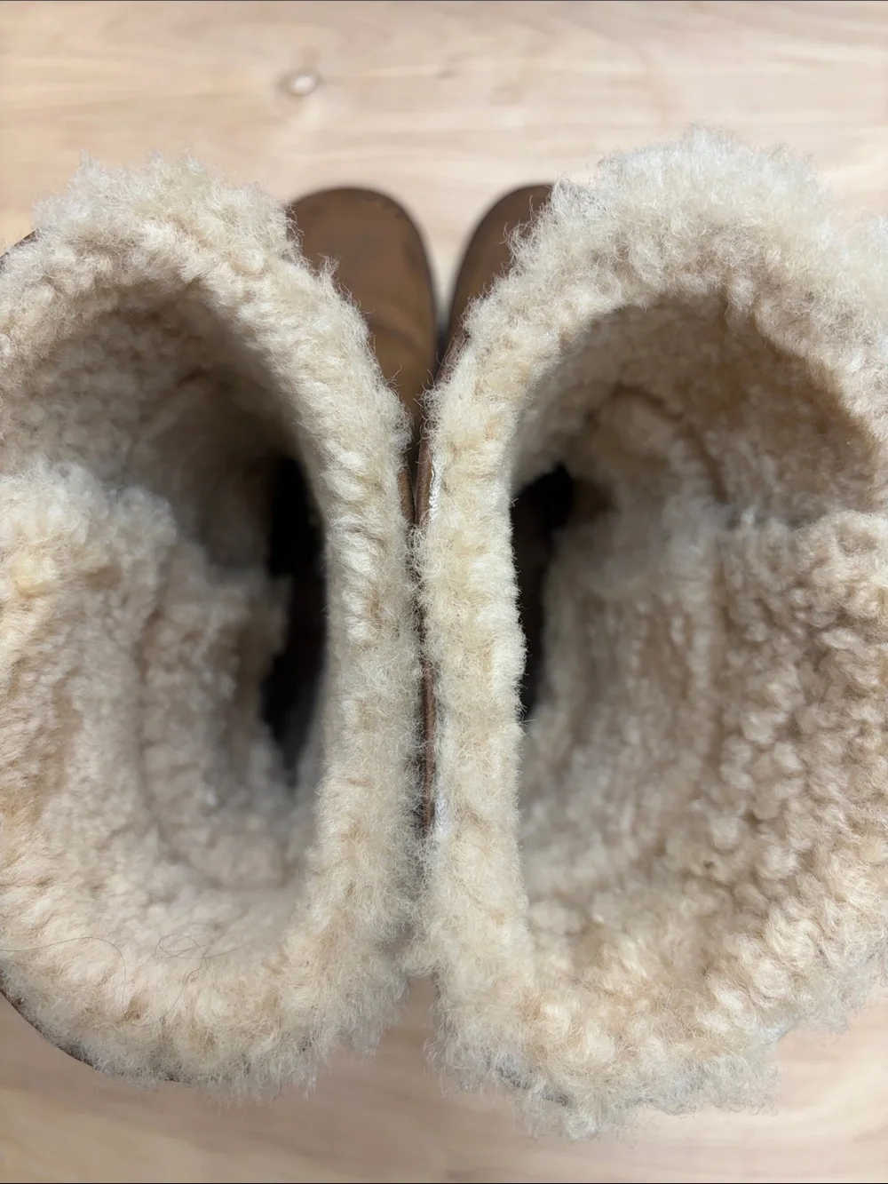 UGG boots chestnut